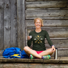 Load image into Gallery viewer, Paddle and Pines Wisconsin Unisex Long Sleeve